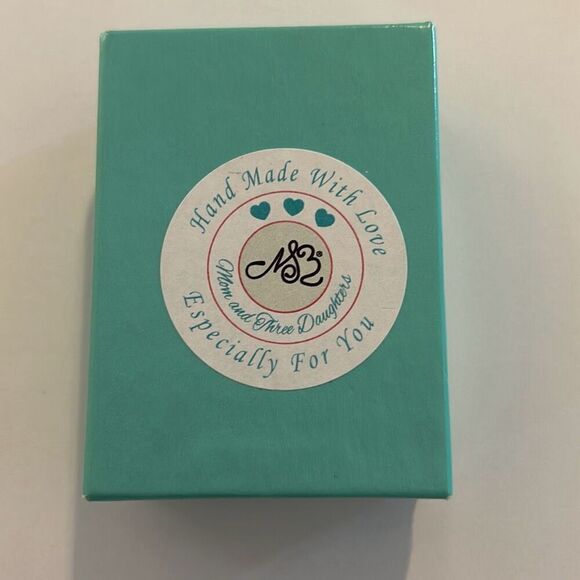 Chihuahua Pendant Necklace NEW - Picture 7 of 7